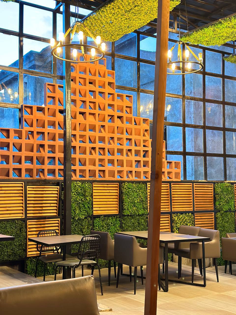 Cafe and Restaurant Project